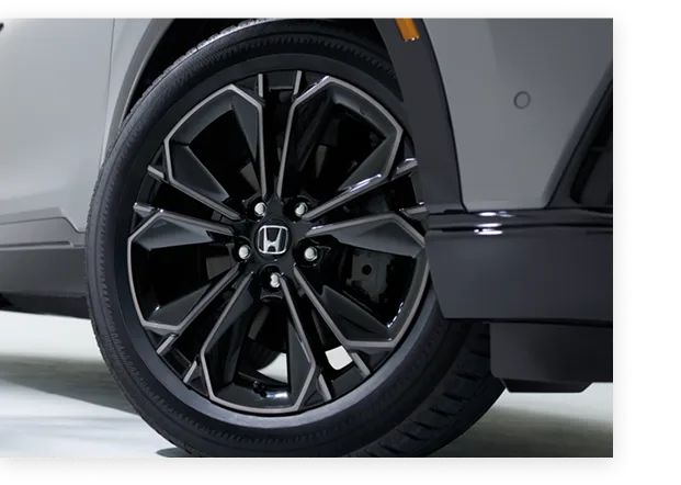 CR-Vの足元：軽快さとプレミアム感を両立した大径専用アルミホイール